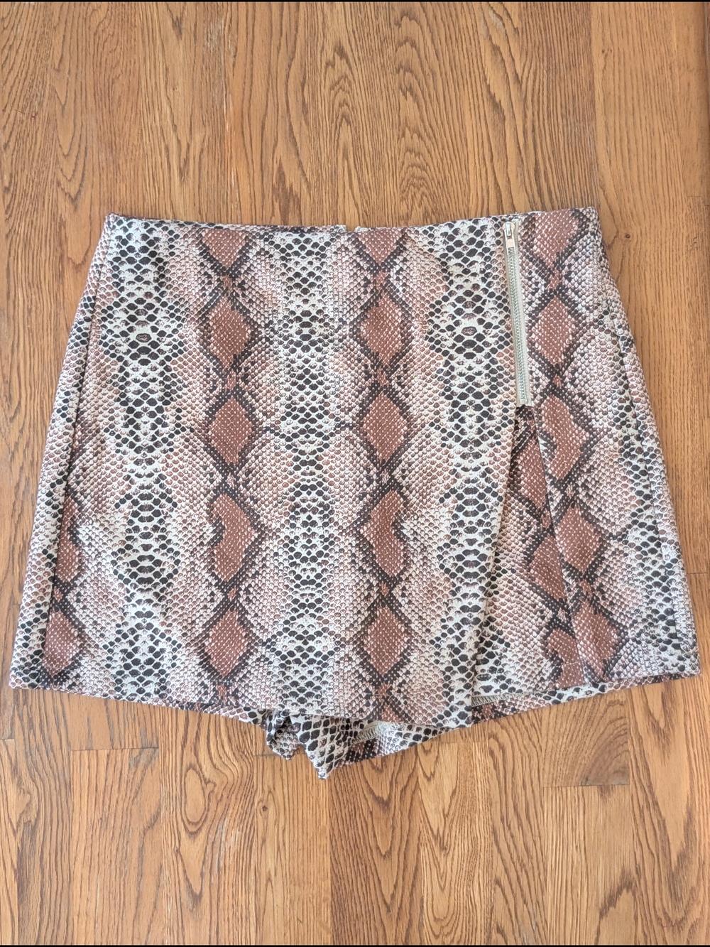 She + Sky Snakeskin Snake Print Patterned Mini Skort